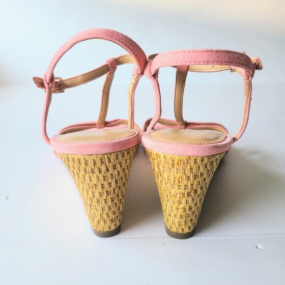 Talbots Shell Coral Pink Genuine Suede Royce T-Strap Kitten Wedge Heel Sandals 7 - Picture 6 of 10
